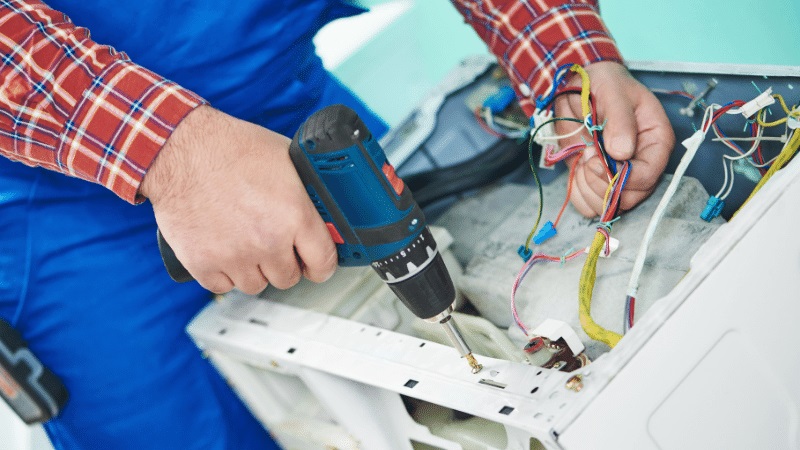 Yunusemre Bosch Bosch çamaşır makinesi kart tamiri – Su almama arızası orijinal parça ile giderildi. - Teknik servis örneği